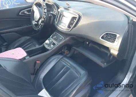 2015 Chrysler 200 C z USA, uszkodzony, nr VIN 1C3CCCCB1FN545191